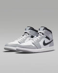 Nike Air Jordan 1 Retro - "Light Smoke Grey"