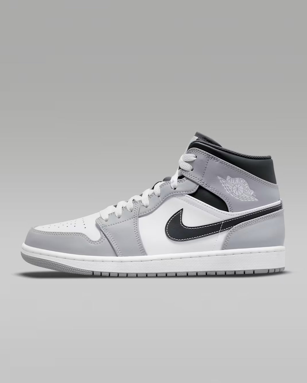 Nike Air Jordan 1 Retro - "Light Smoke Grey"