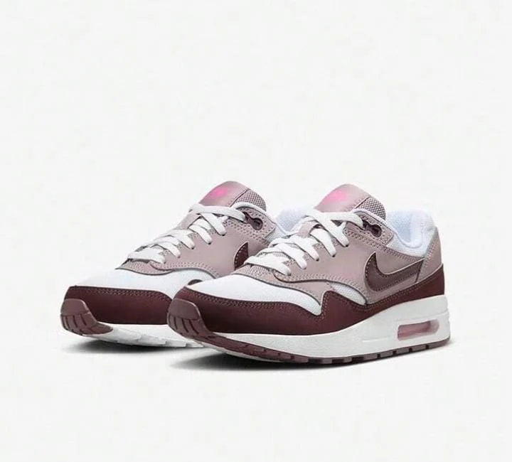 NIKE WMNS Air Max 1