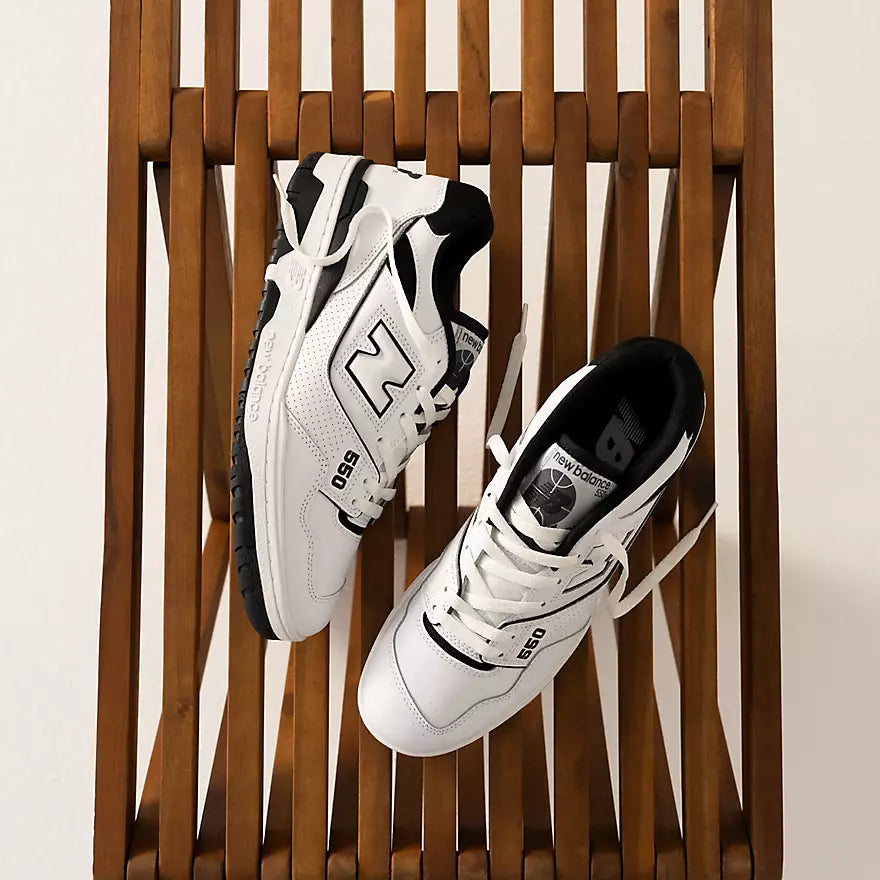 NEW BALANCE BB550 - WHITE/ BLACK